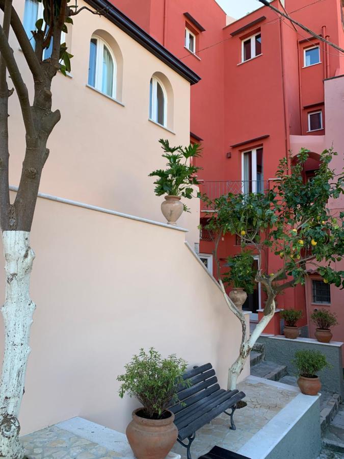 Bed and Breakfast Dimora Del Leone Гаета Екстер'єр фото