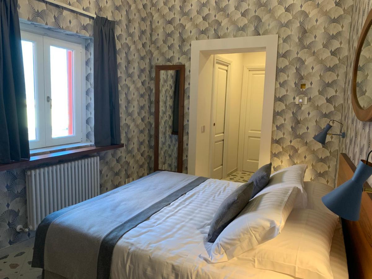 Bed and Breakfast Dimora Del Leone Гаета Екстер'єр фото