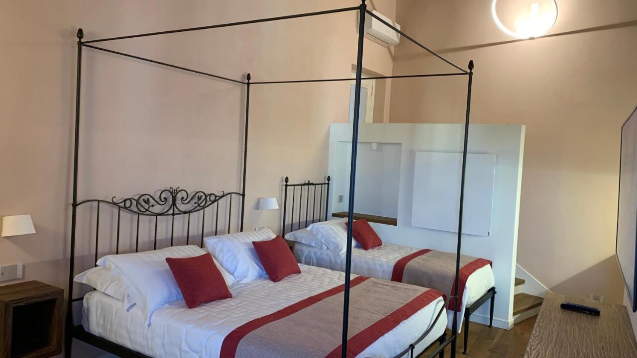 Bed and Breakfast Dimora Del Leone Гаета Екстер'єр фото
