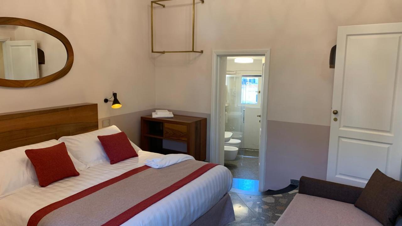 Bed and Breakfast Dimora Del Leone Гаета Екстер'єр фото