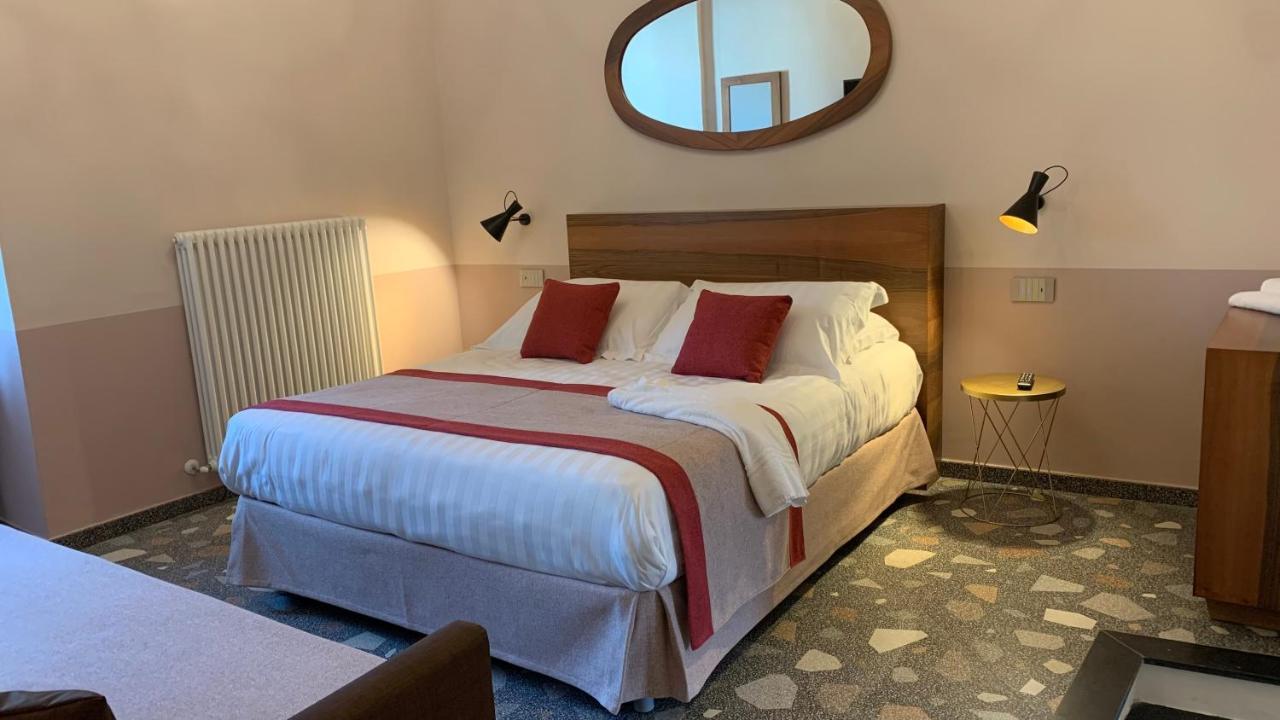 Bed and Breakfast Dimora Del Leone Гаета Екстер'єр фото